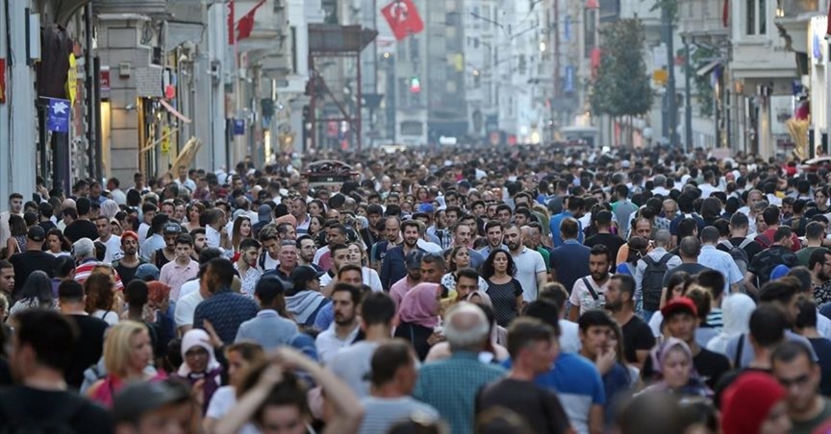 Toplumdan izole olan gençlerde şiddet ve marjinalleşme eğilimi artıyor