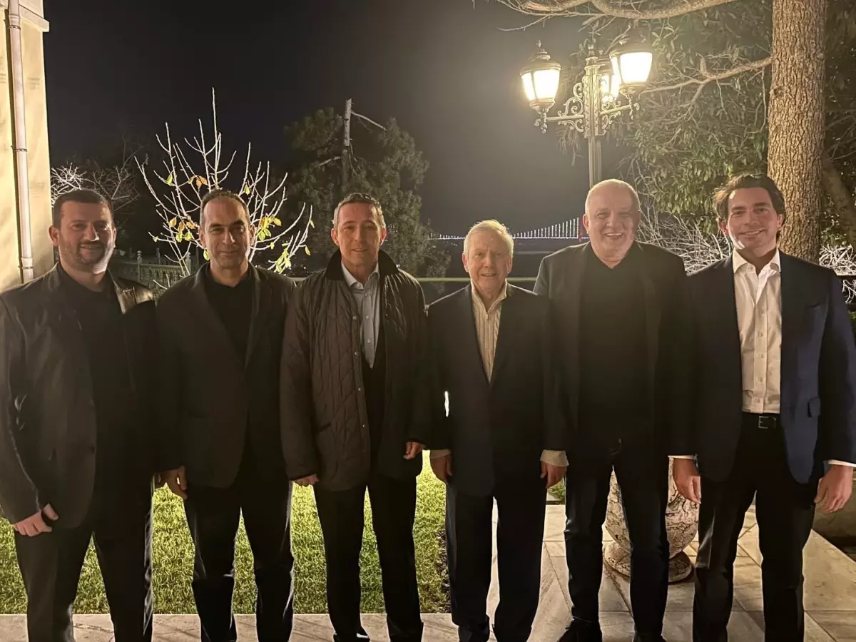 Fenerbahçe’de Birlik ve Beraberlik Görüşmesi