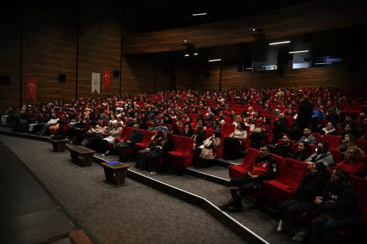 Çayırova’da Öğretmenlere Afet Farkındalık Eğitimi