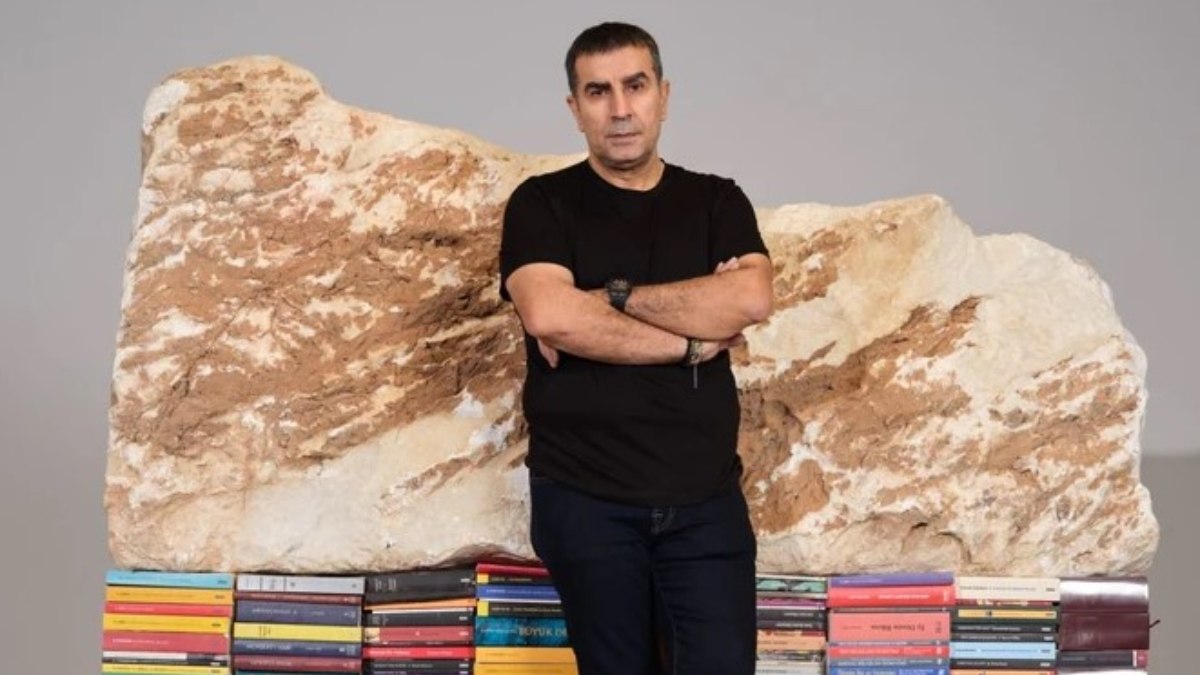 Ahmet Güneştekin’in ‘Alfabe Lahitleri’, Corriere Della Sera kapağında